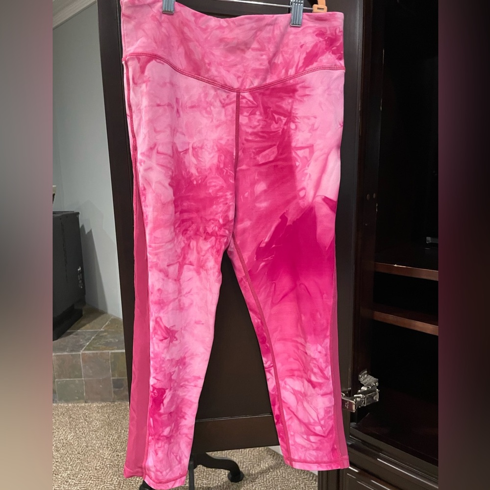 ZYIA Fuchsia Hendrix Mesh Leggings  8-10